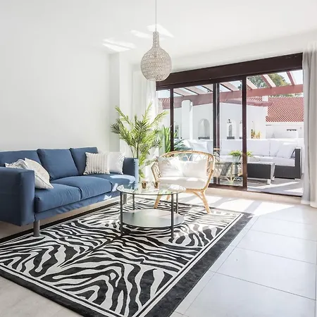 La Maestranza B Apartment *